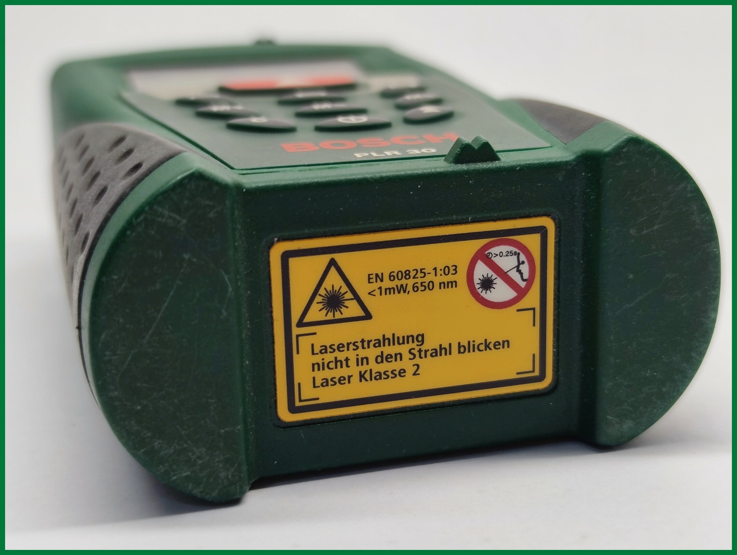 dalmierz-bosch-plr-30-dokladnosc-pomiaru-mm-2