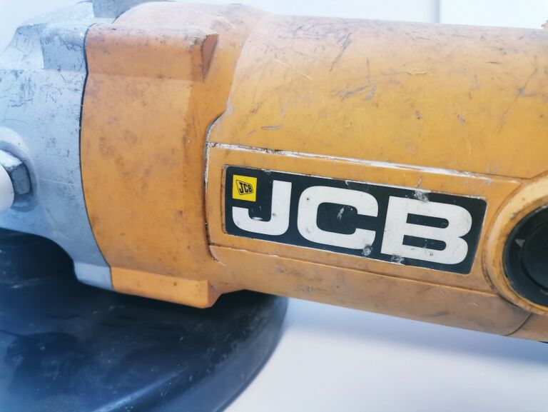 SZLIFIERKA KĄTOWA JCB AG2300