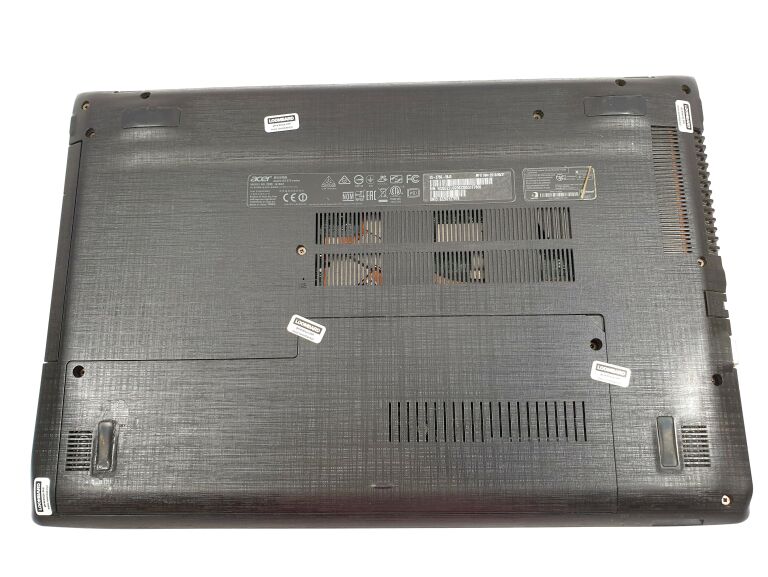LAPTOP ACER N16Q2 I5-6200U 8/1TB SSHD GTX 950M 2G