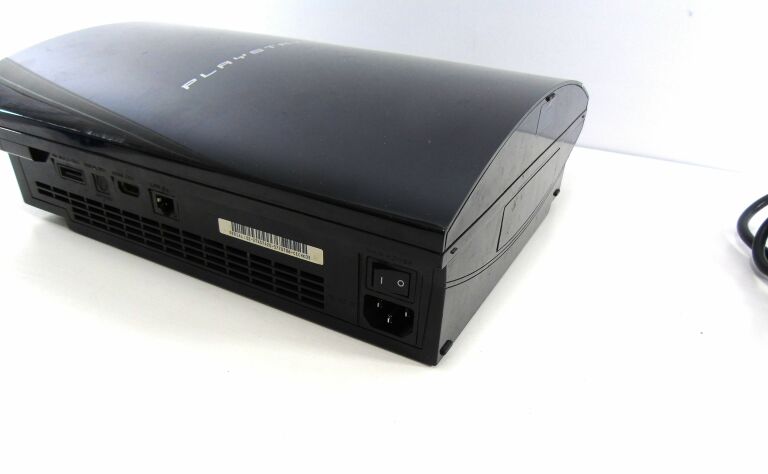 KONSOLA PS3 FAT 80 GB + PAD + OKABLOWANIE KLASYK