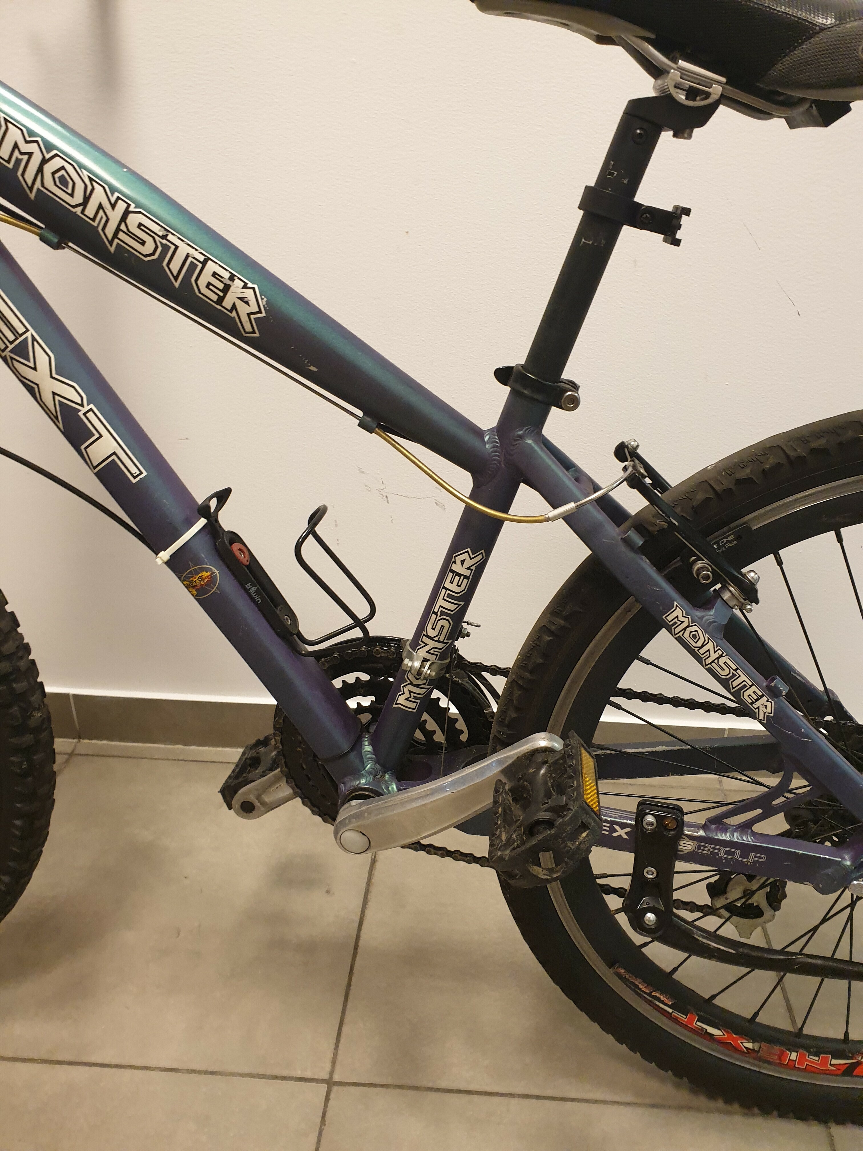 rower-next-monster-kola-26-alu-6061-rama-28-kolor-wielokolorowy