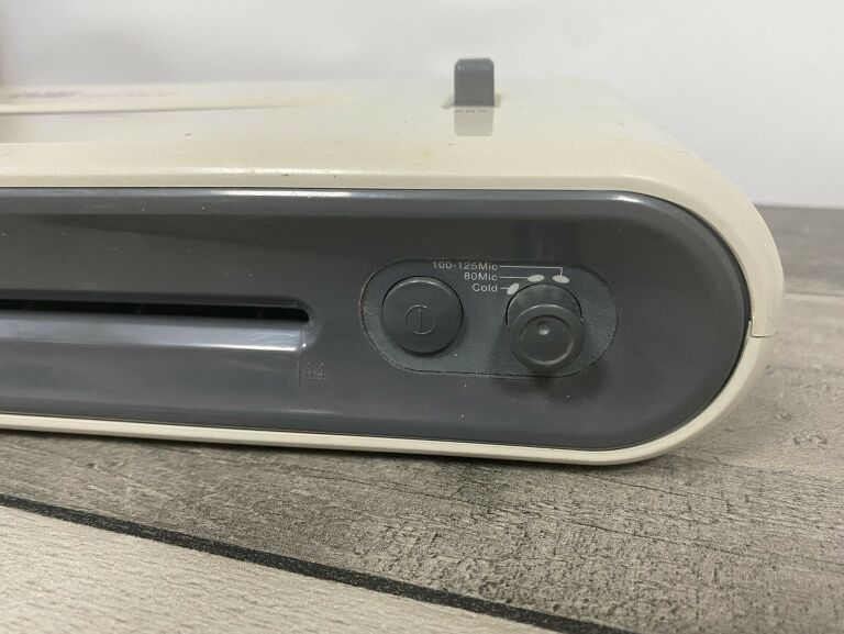 LAMINATOR OPUS UNILAM A4