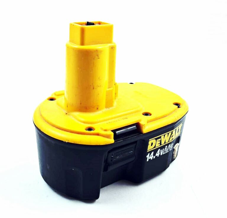 WIERTARKO-WKRĘTARKA DEWALT DC735 14,4 V 2 AKU