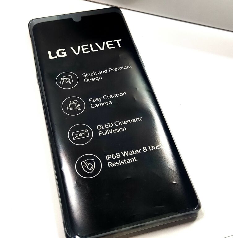 TELEFON LG VELVET