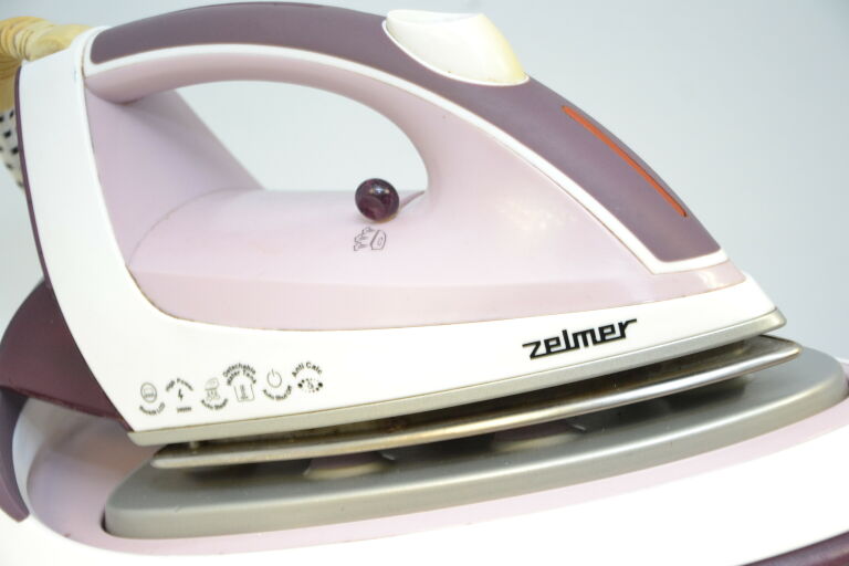 STACJA PAROWA ZELMER IR8100