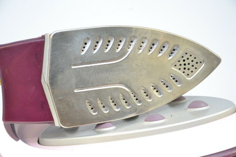 stacja-parowa-zelmer-ir8100-kolor-dominujacy-bialy