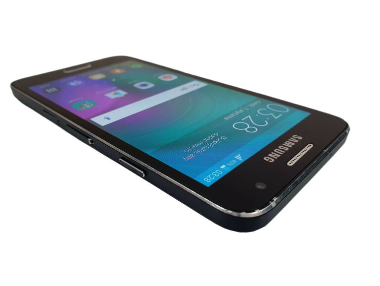 SAMSUNG GALAXY A3 2/16GB 4,7"
