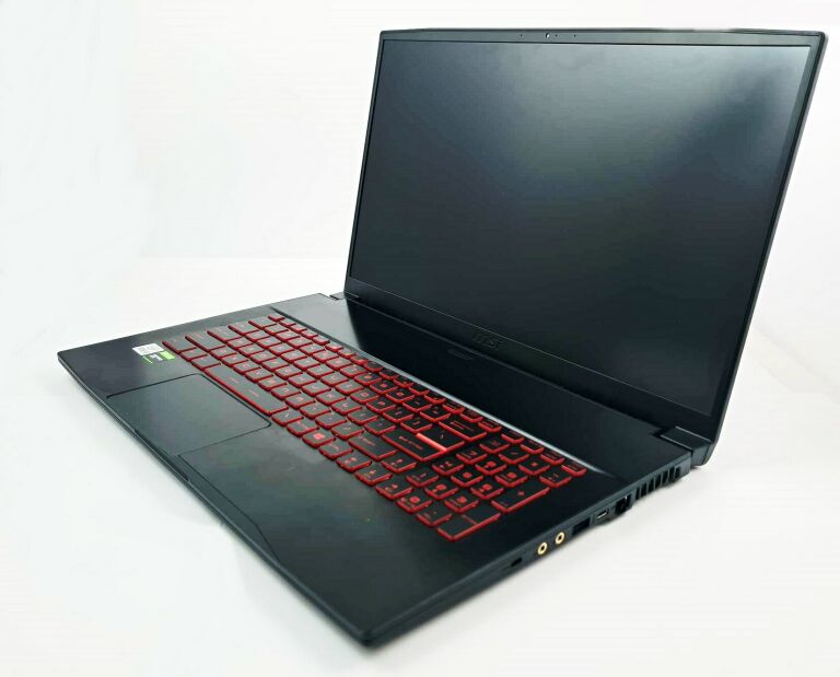 MSI MS-17F6/512GB SSD/ 8GB RAM/ I5-10300H 2,5GHZ
