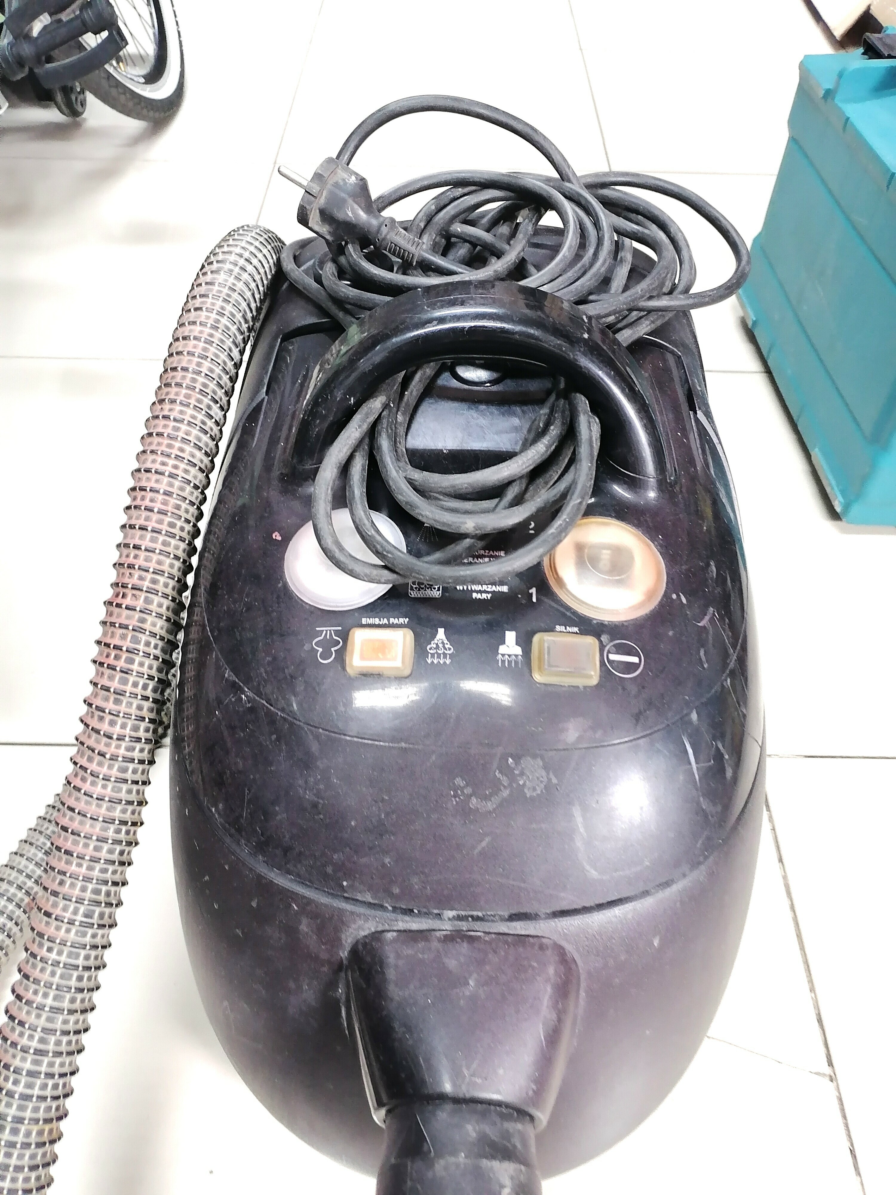 odkurzacz-zelmer-wodnik-quattro-6166d52eu-kolor-dominujacy-czarny