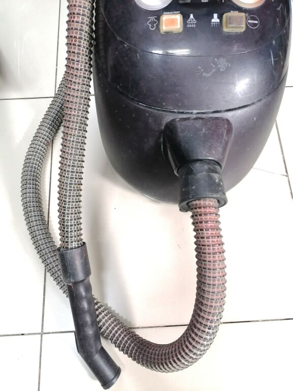 odkurzacz-zelmer-wodnik-quattro-6166d52eu-moc-1500