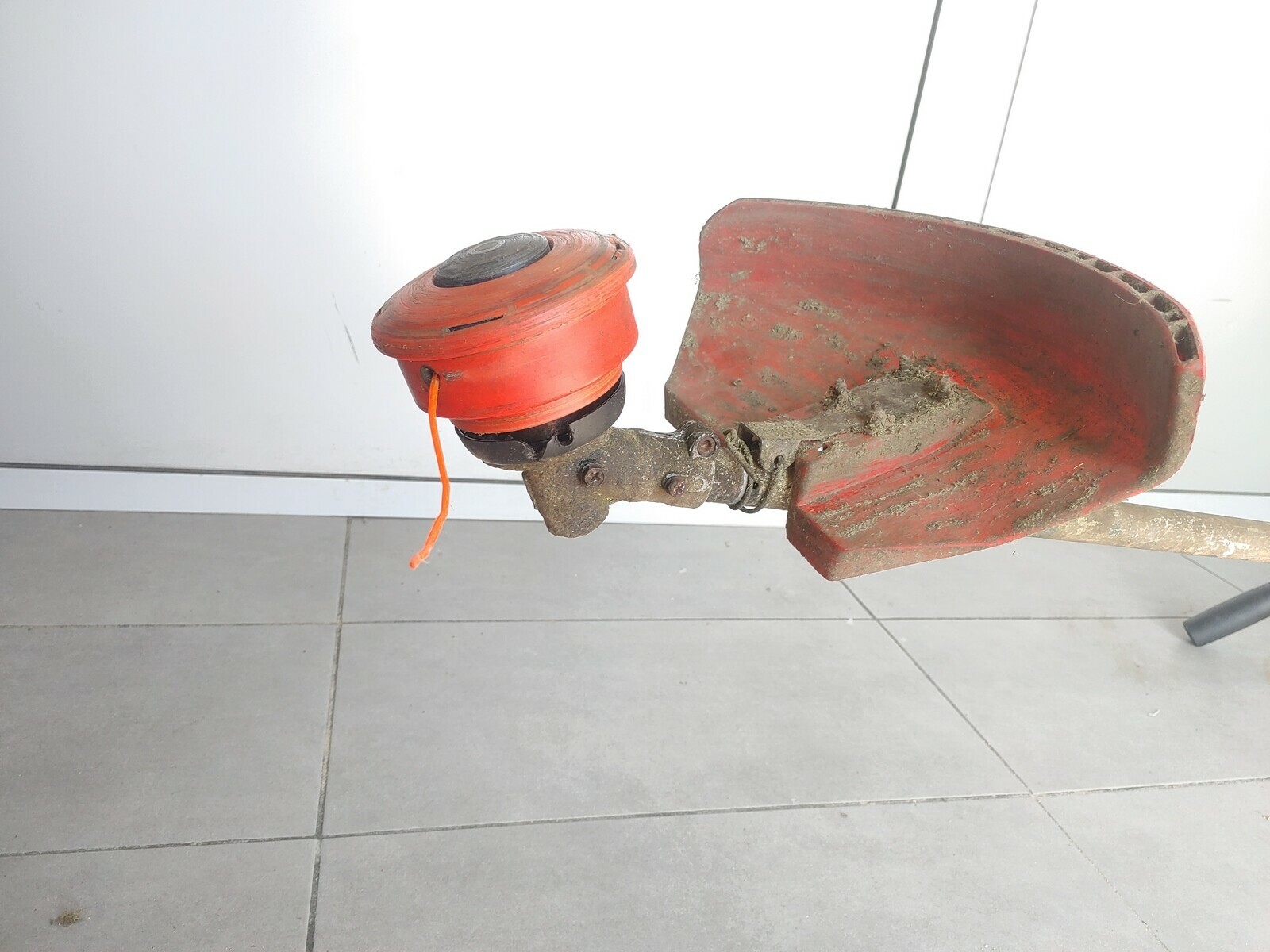 kosa-spalinowa-victus-hunter-bc52-odbior-osobist-zasilanie-spalinowe