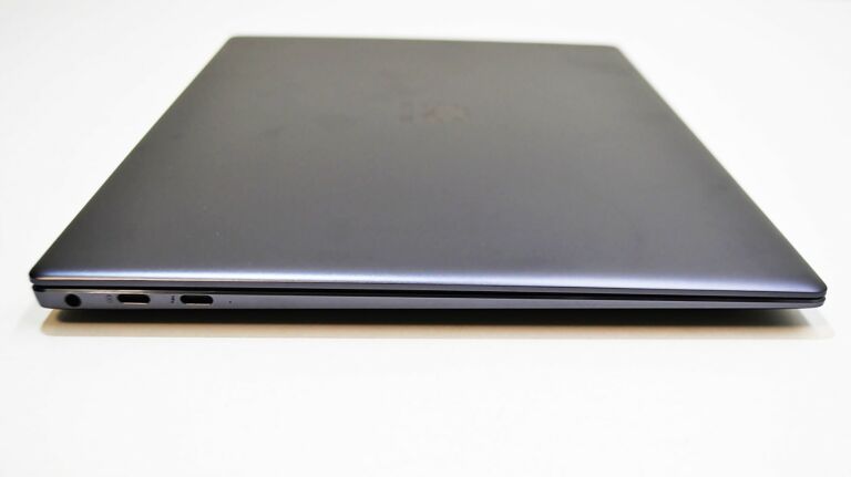 LAPTOP HUAWEI MATEBOOK X PRO + KOMPLET