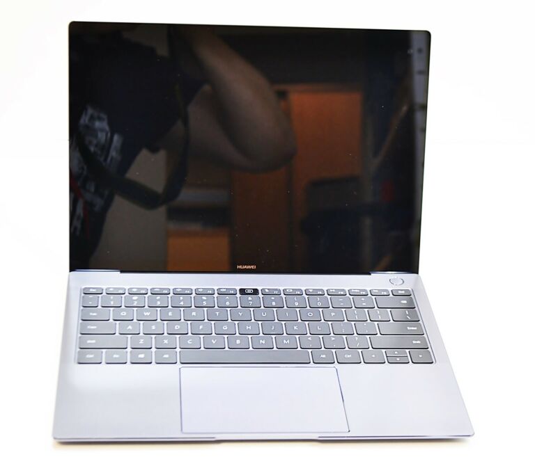 LAPTOP HUAWEI MATEBOOK X PRO + KOMPLET