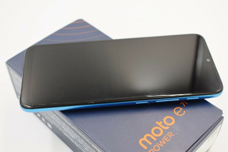 SMARTFON MOTOROLA MOTO E7I POWER 2/32GB