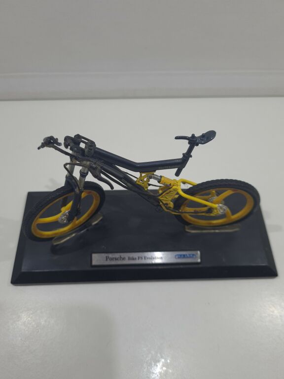 MODEL ROWERU PORSCHE BIKE FS EVOLUTION