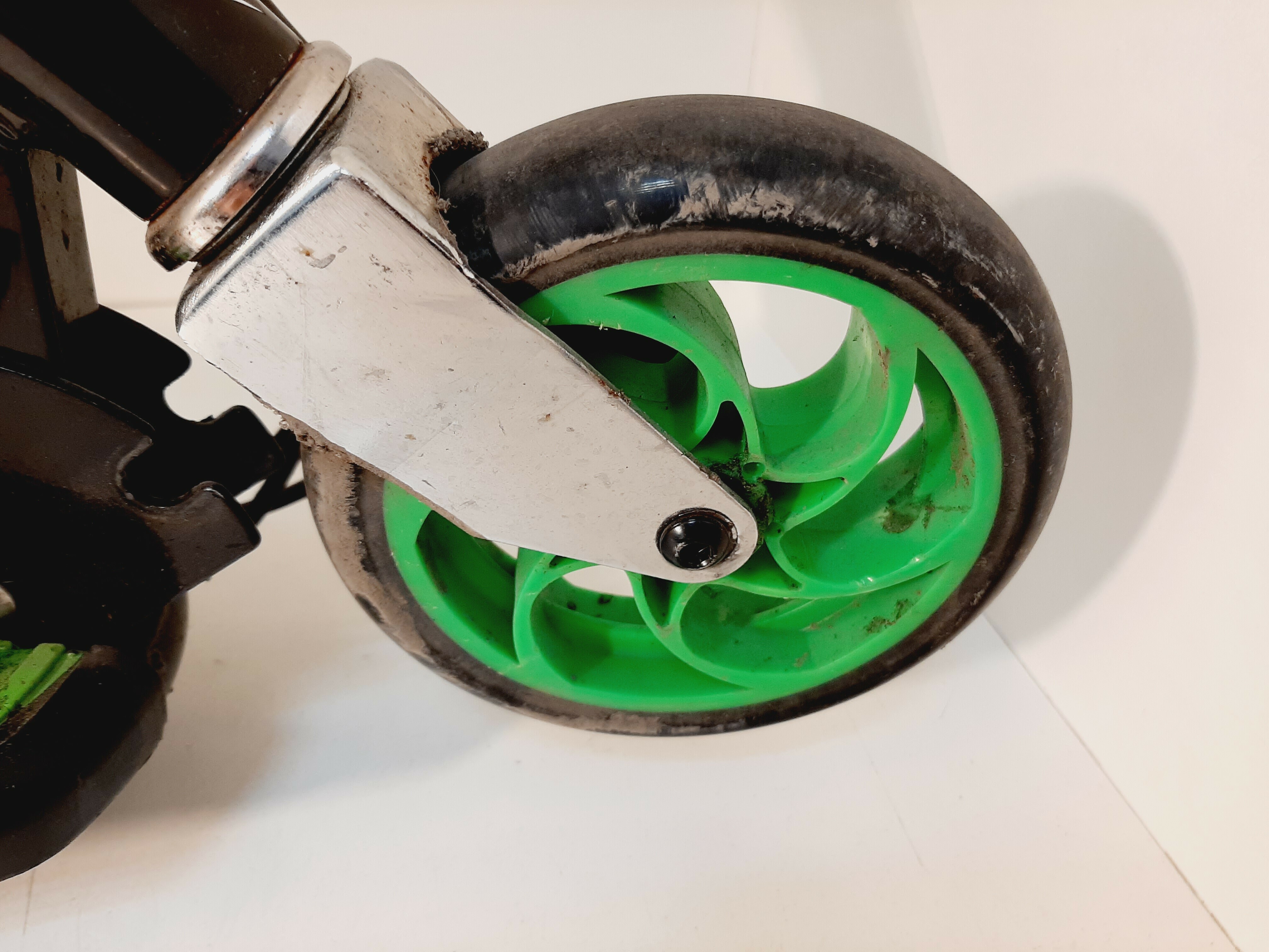 hulajnoga-elektryczna-kawasaki-55-kxfs-stan-uzywany