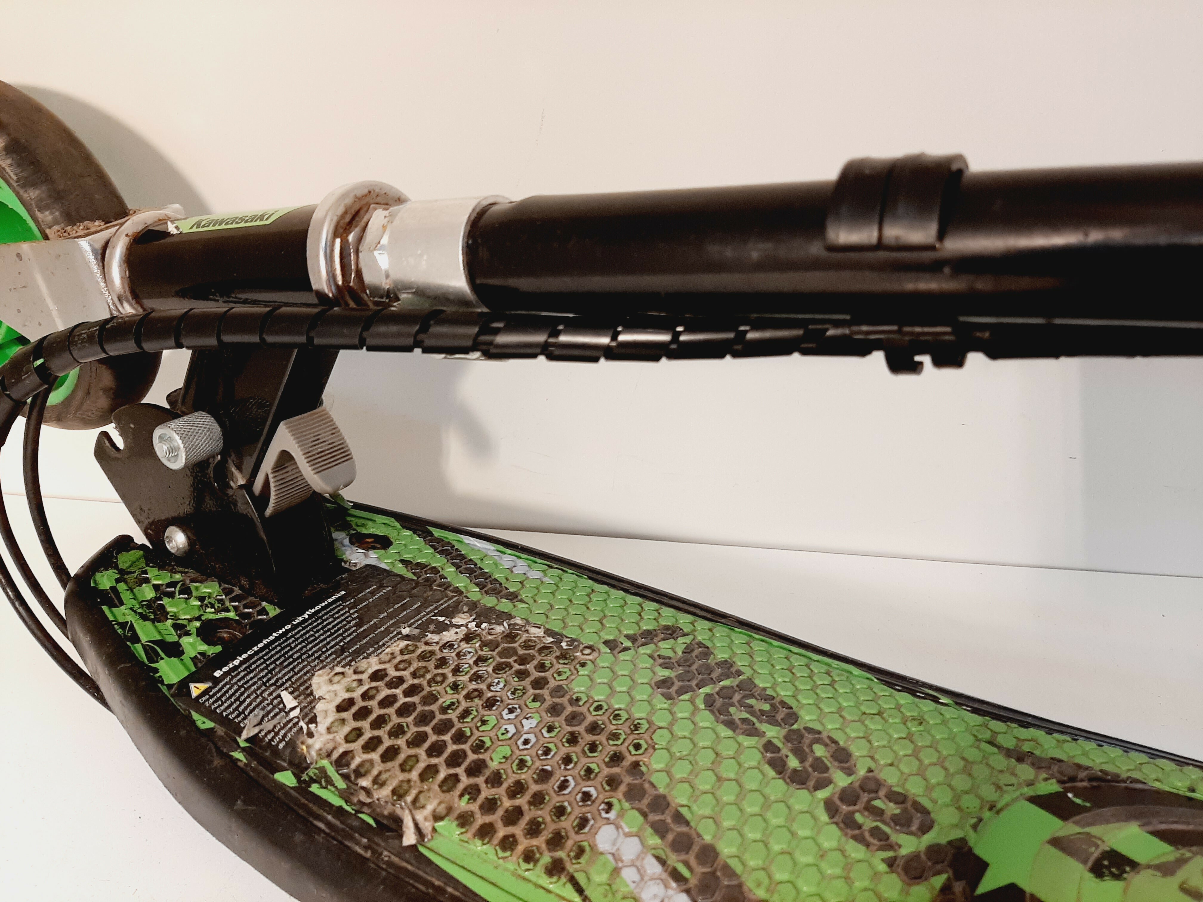 hulajnoga-elektryczna-kawasaki-55-kxfs-marka-kawasaki