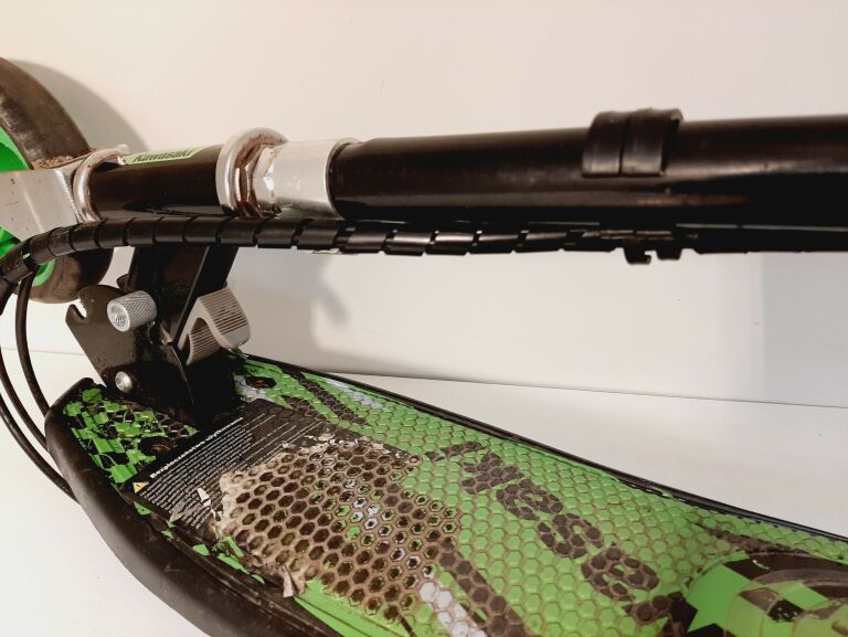 hulajnoga-elektryczna-kawasaki-55-kxfs-marka-kawasaki