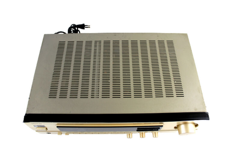 AMPLITUNER DENON AVR-1100RD