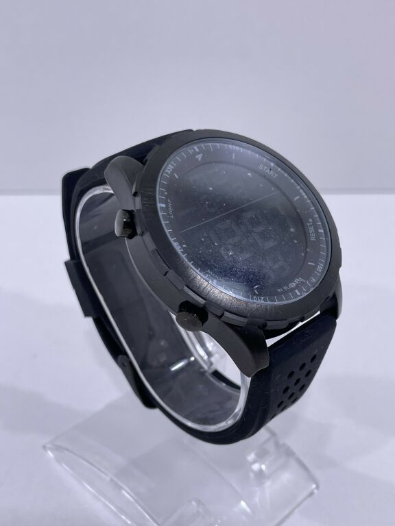 jak-nowy-zegarek-seven-for-7-czarny-ipx4-wodoszczelnosc-30m-wr30