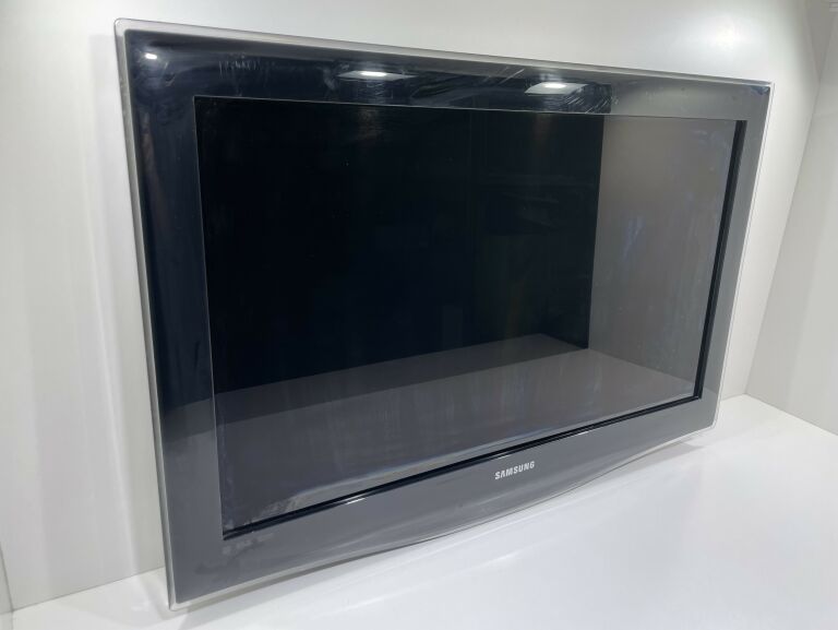 ŚWIETNY TELEWIZOR SAMSUNG 32 LE32B650 PILOT