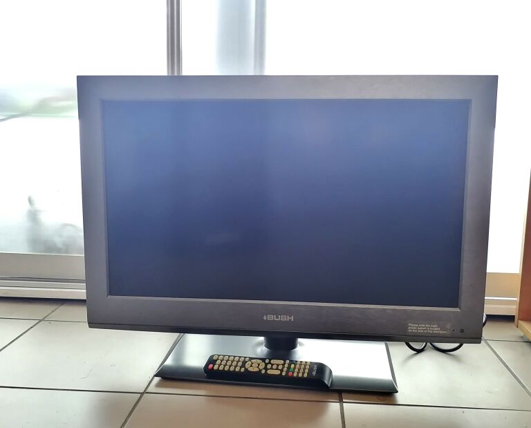 TELEWIZOR BUSH 26 CALI PILOT STOPKA OPIS!!