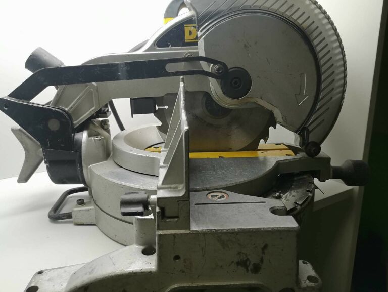 DEWALT DW703 + PORTABLE TRANSFORMER RHT015 230V