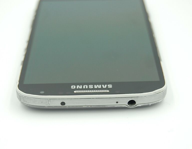 telefon-samsung-galaxy-s4-wbudowana-pamiec-16-gb