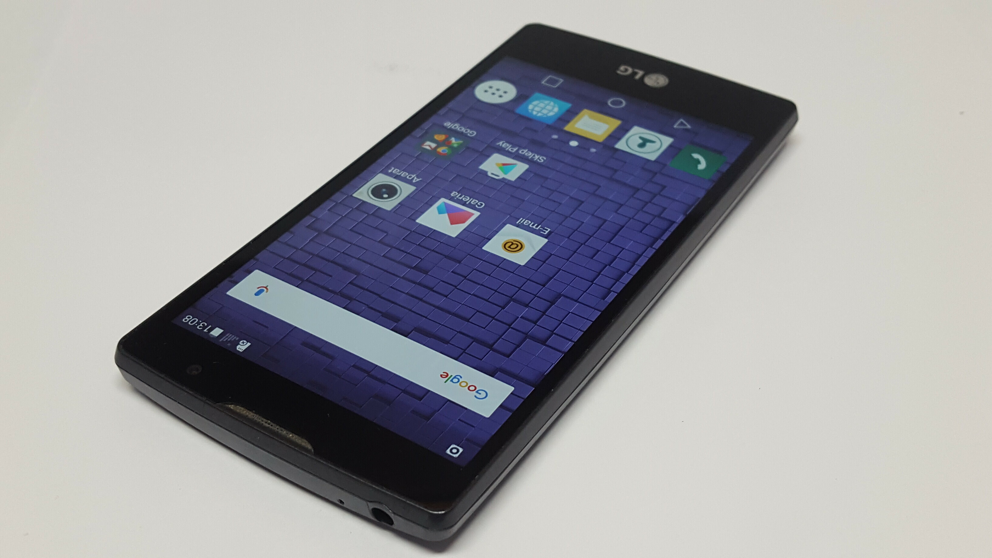 telefon-lg-spirit-4g-typ-smartfon