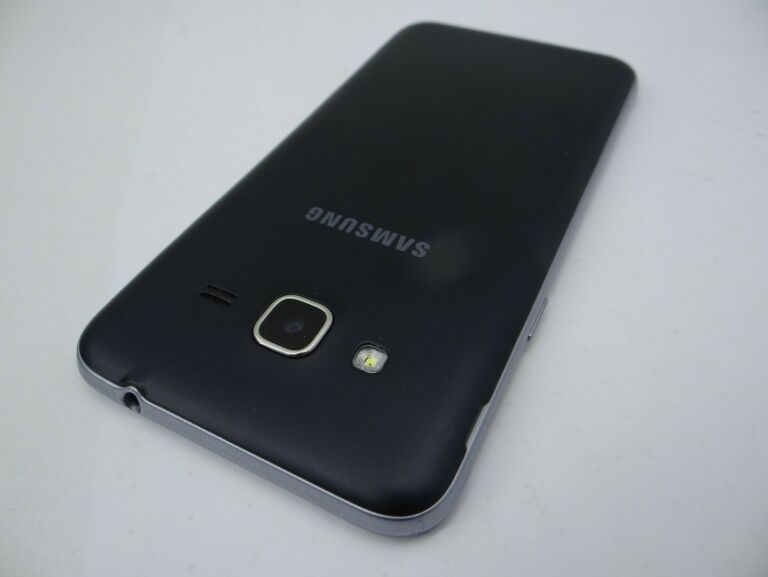 samsung-galaxy-j3-2016-stan-uzywany