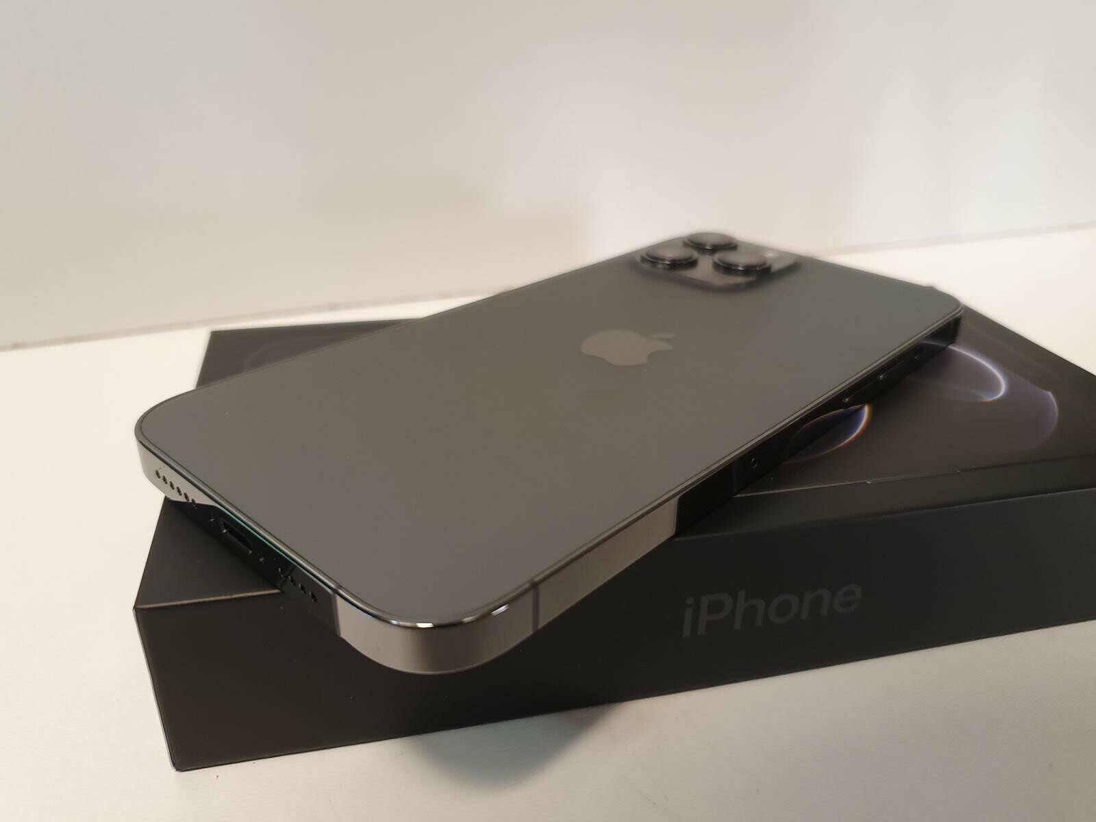 iphone-12-pro-max-256gb-fv-simlock-t-mobile-pojemnosc-akumulatora-3687