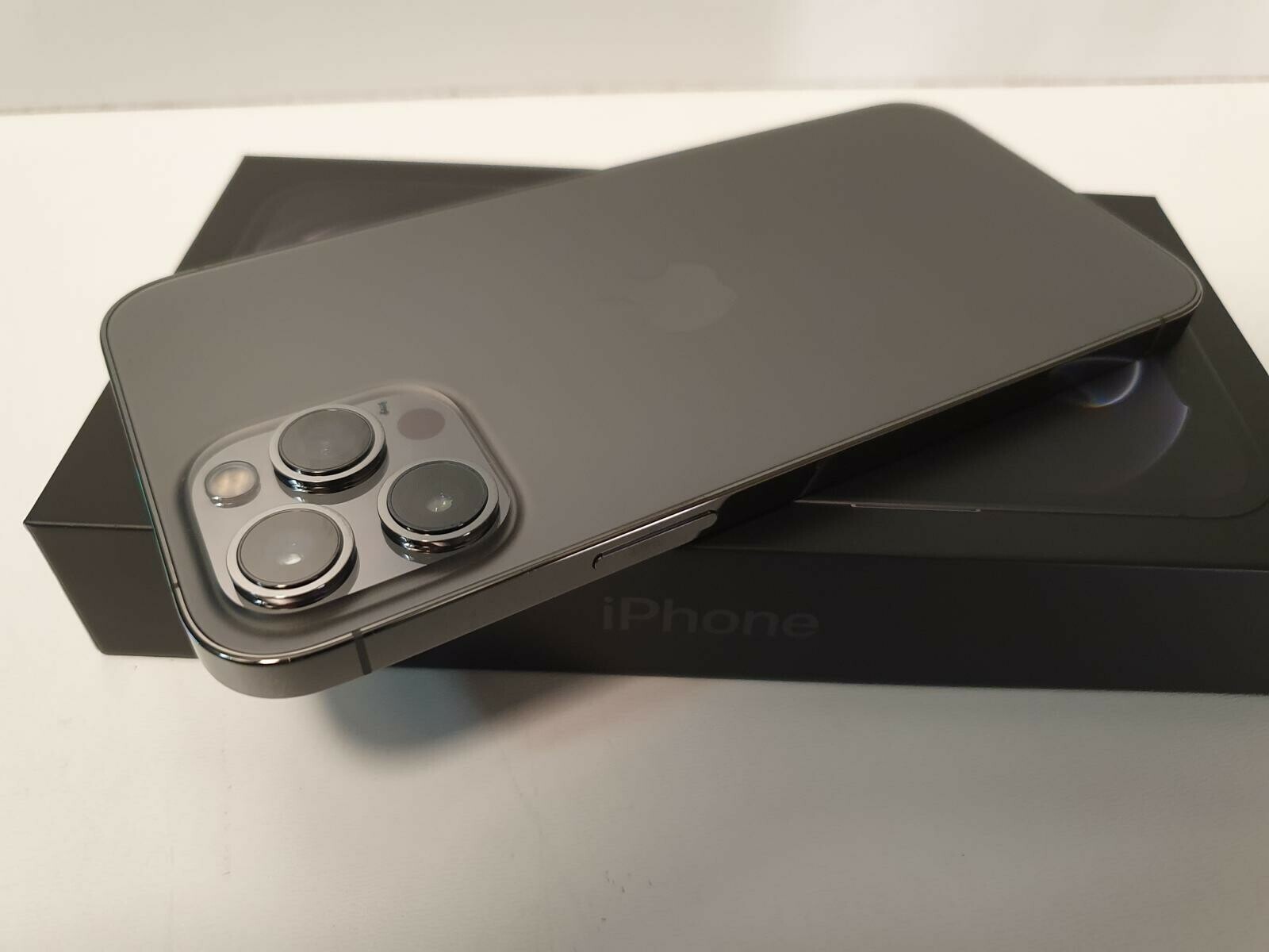 iphone-12-pro-max-256gb-fv-simlock-t-mobile-system-operacyjny-ios