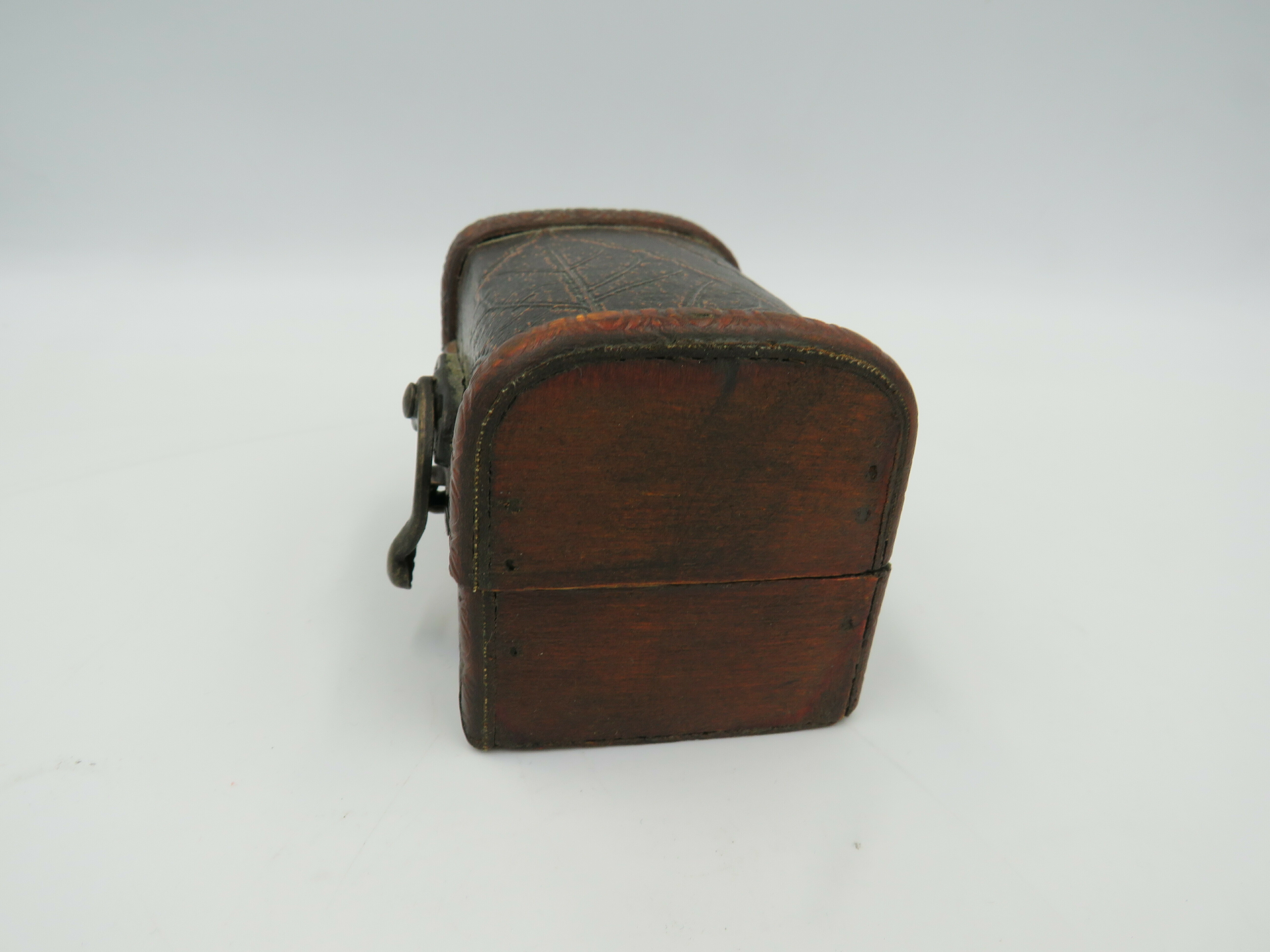 szkatulka-na-bizuterie-stan-uzywany