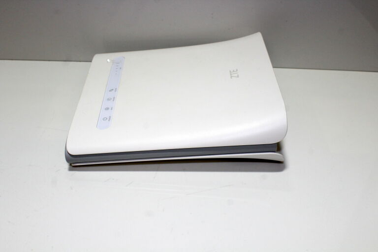 ROUTER MOBILNY ZTE MF286 4G LTE NA KARTĘ SIM CAT6
