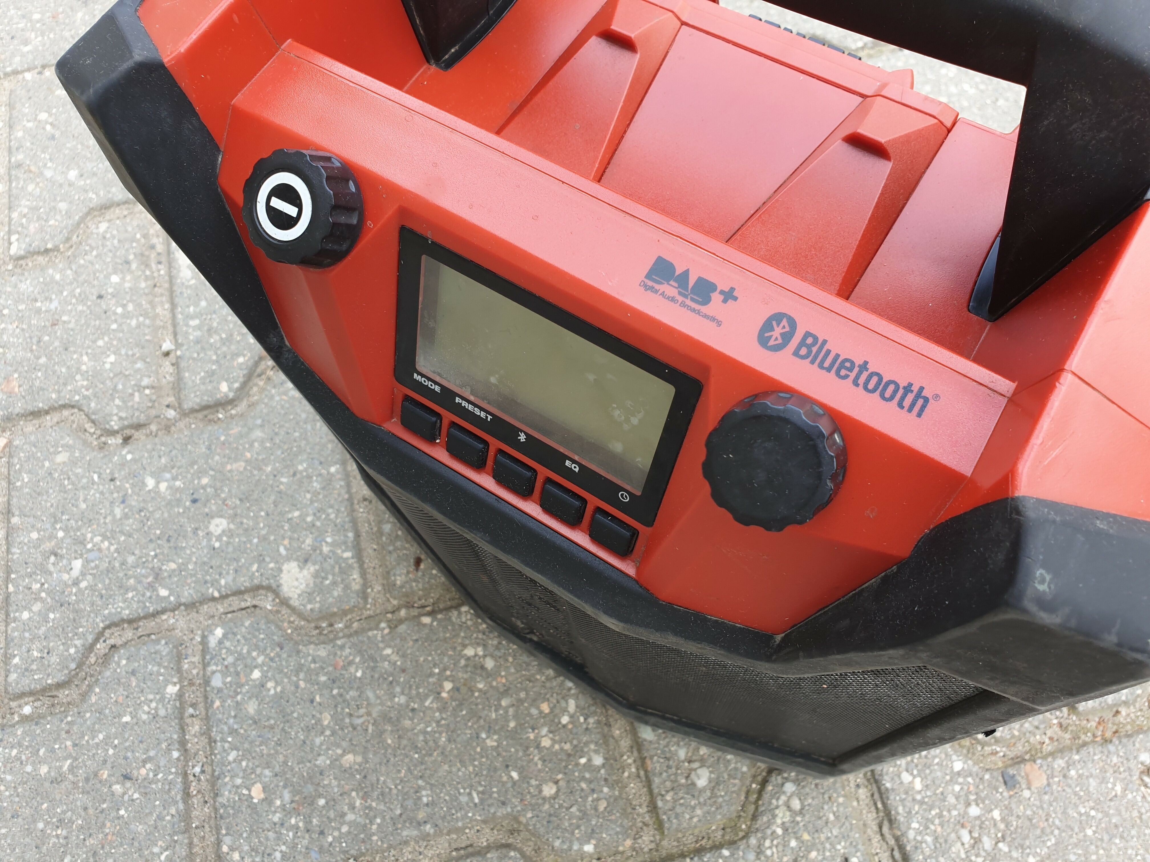 radio-budowlane-hilti-rc-436-dab-stan-bdb-kod-producenta-rc-436-dab
