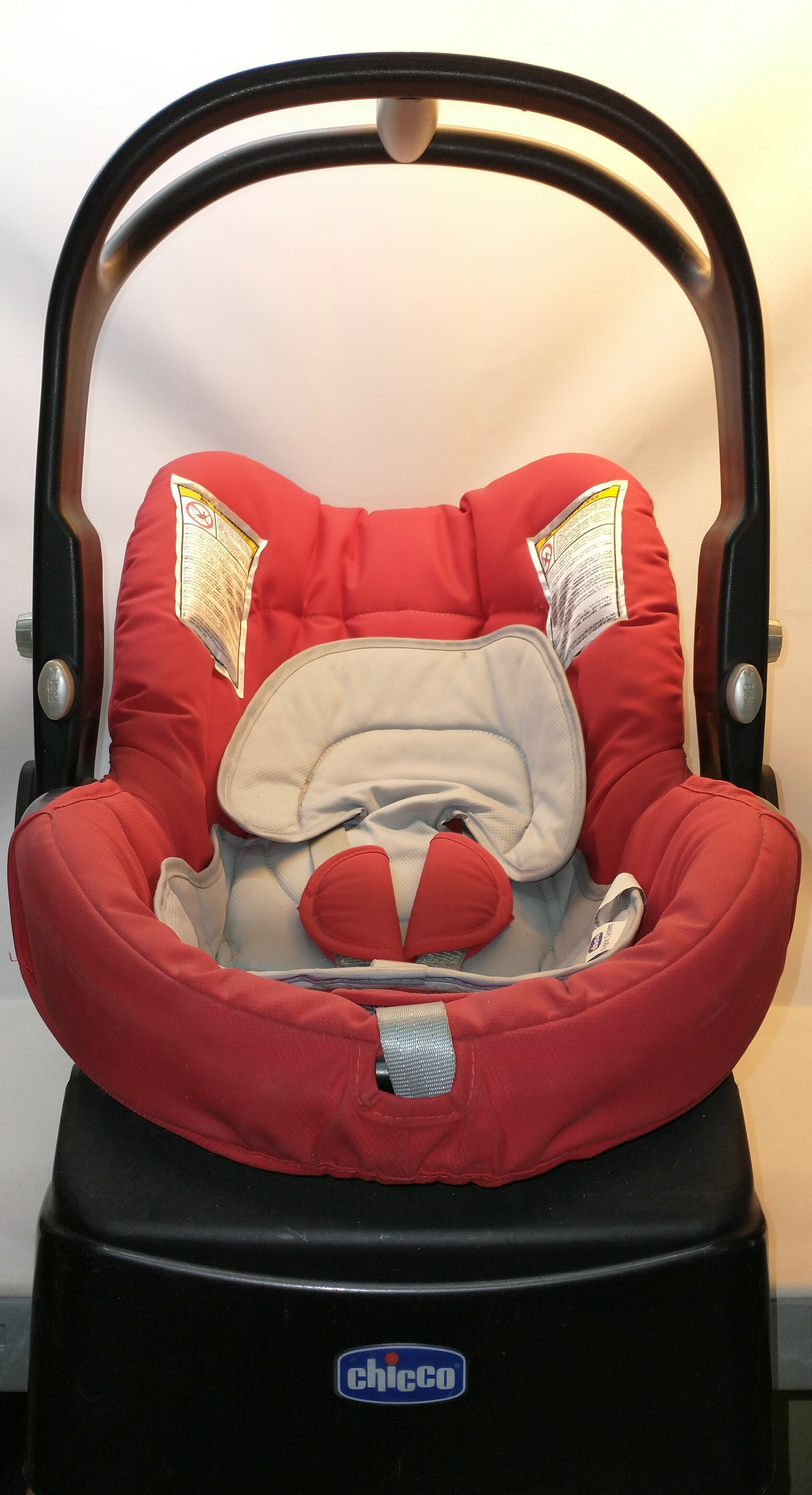 wozek-chicco-trio-love-rodzaj-kol-z-tworzywa