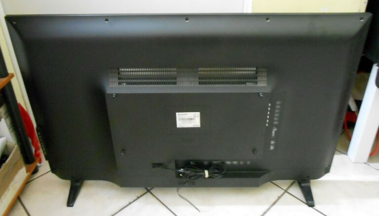 TELEWIZOR SHARP LC-43CFE4142E CZYTAJ OPIS