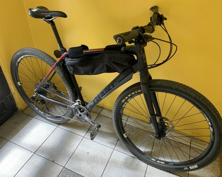ROWER GIANT TOUGHROAD SLR 1 !!