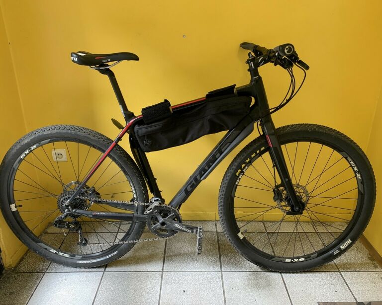 ROWER GIANT TOUGHROAD SLR 1 !!