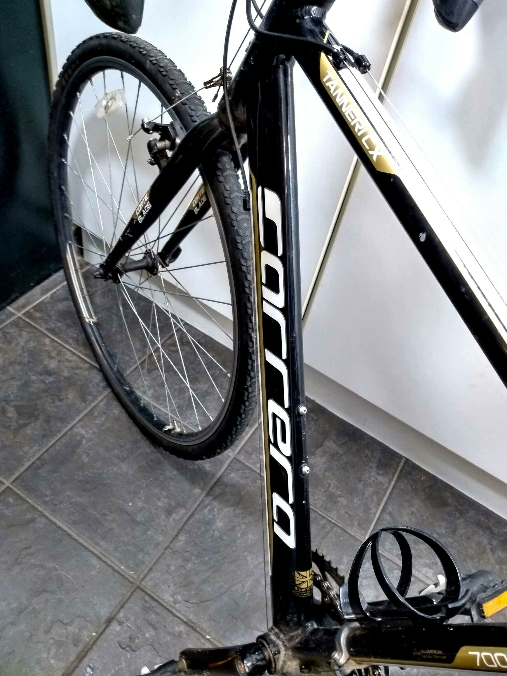 rower-croswoy-carrera-7005-t6-stan-uzywany