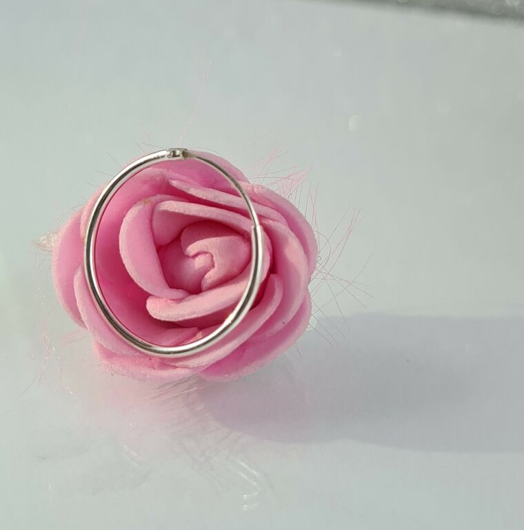 PIĘKNY SREBRNY KOLCZYK KÓŁKO 0,37G 925