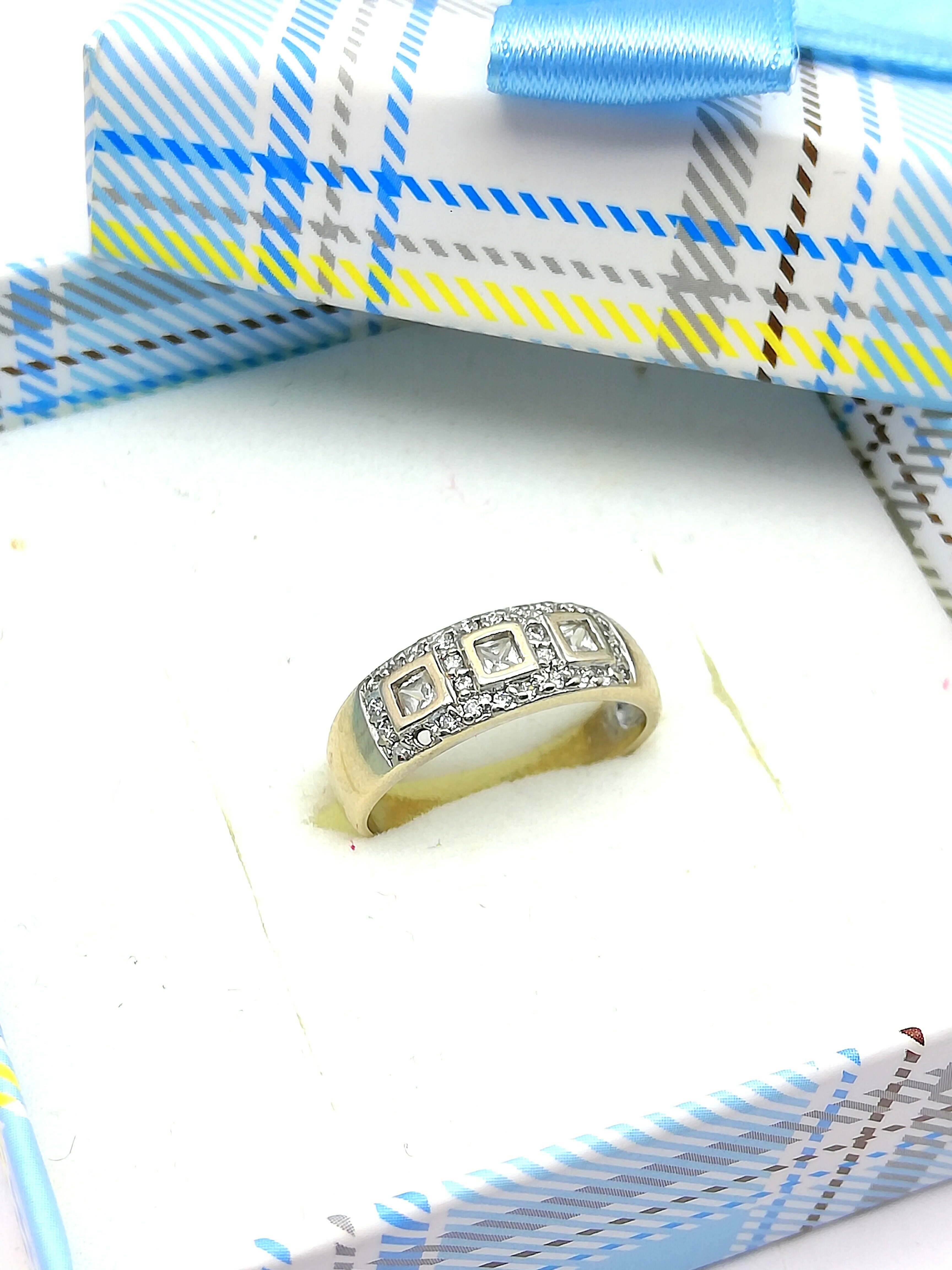 sliczny-pierscionek-z-bialego-zlota-z-cyrkoniami-grunwaldzka-4764-jaworzno