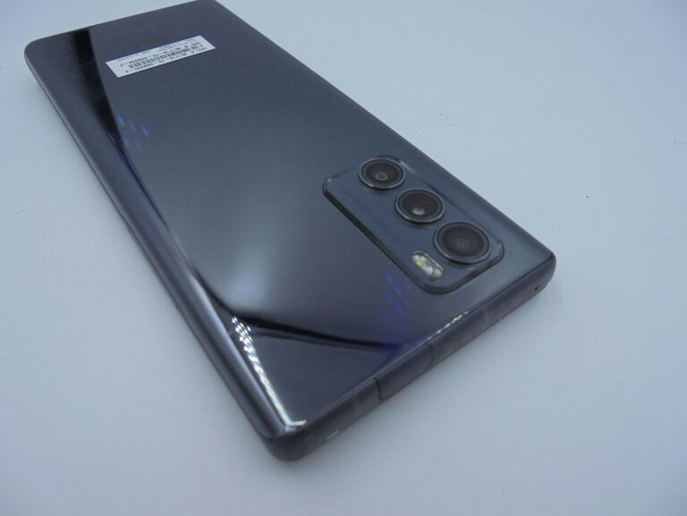 TELEFON LG WING 5G