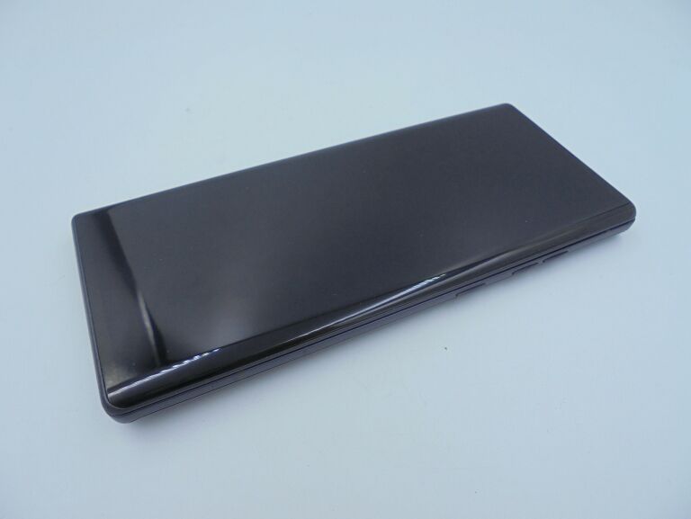 TELEFON LG WING 5G