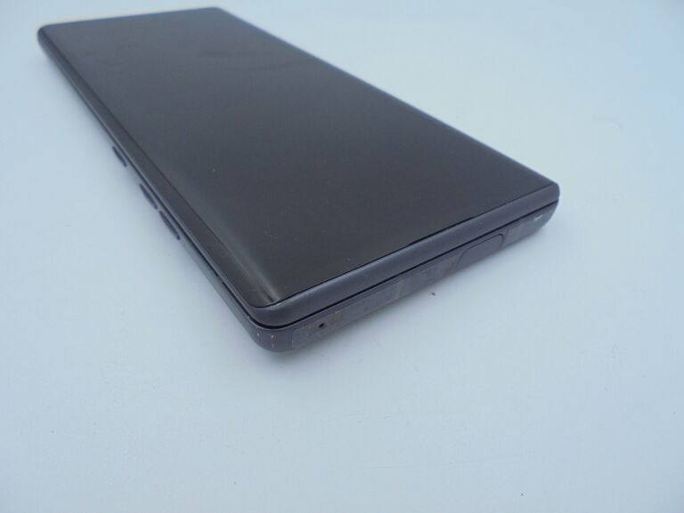 TELEFON LG WING 5G