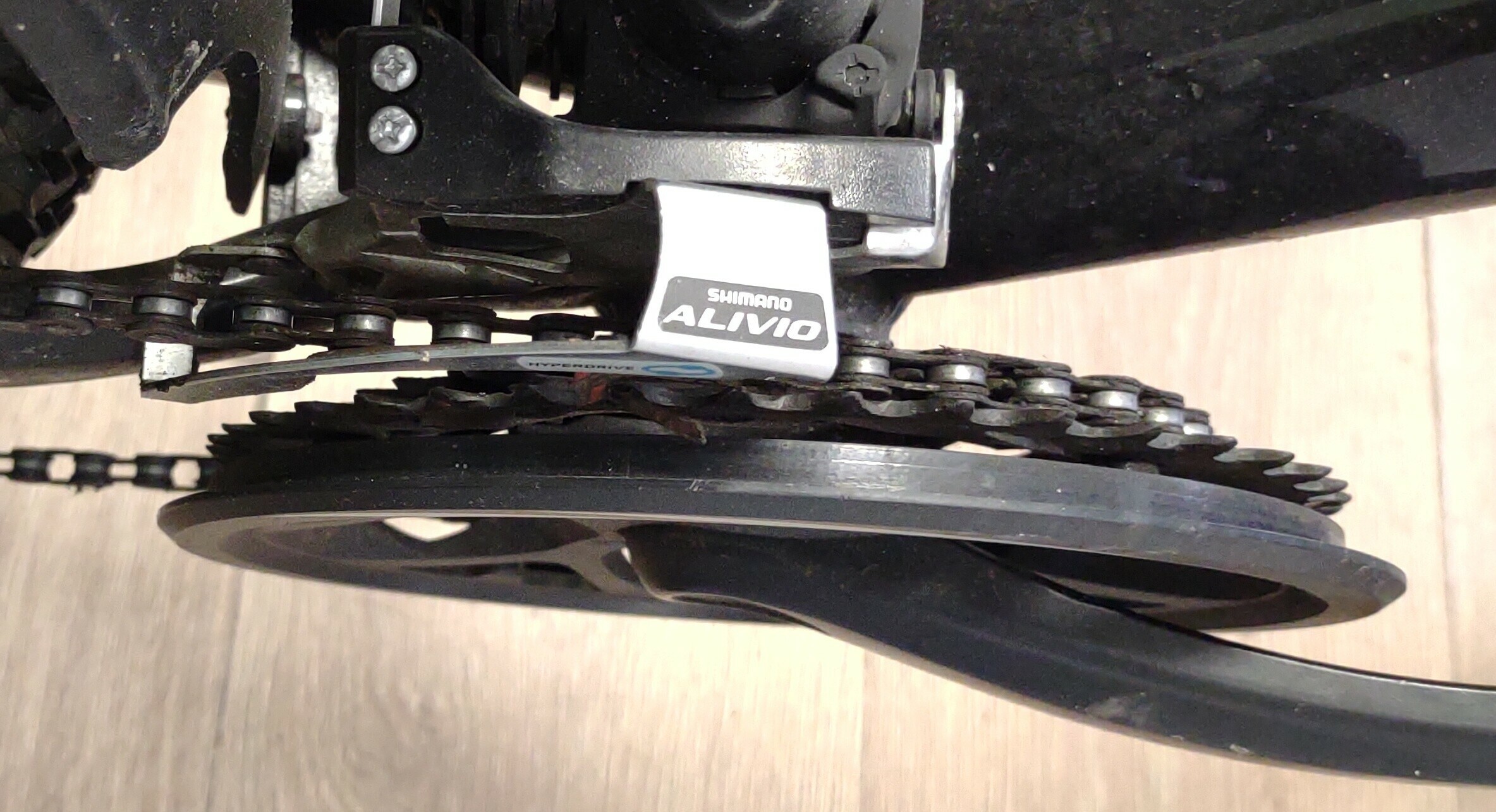 rower-21-kands-1300-series-material-ramy-aluminium