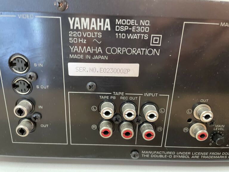 WZMACNIACZ YAMAHA DSP-E300
