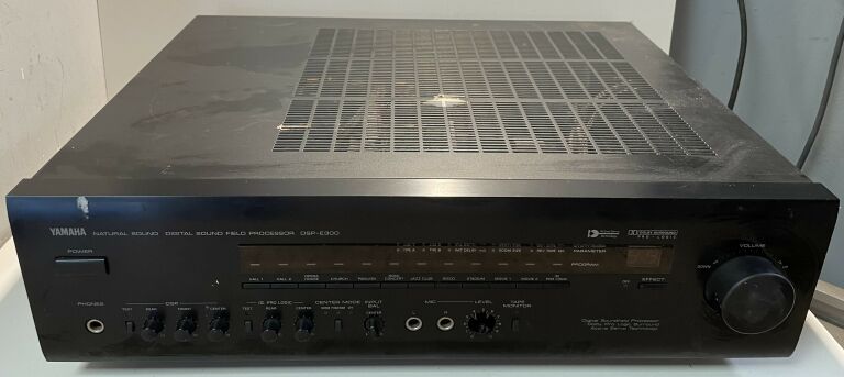 WZMACNIACZ YAMAHA DSP-E300