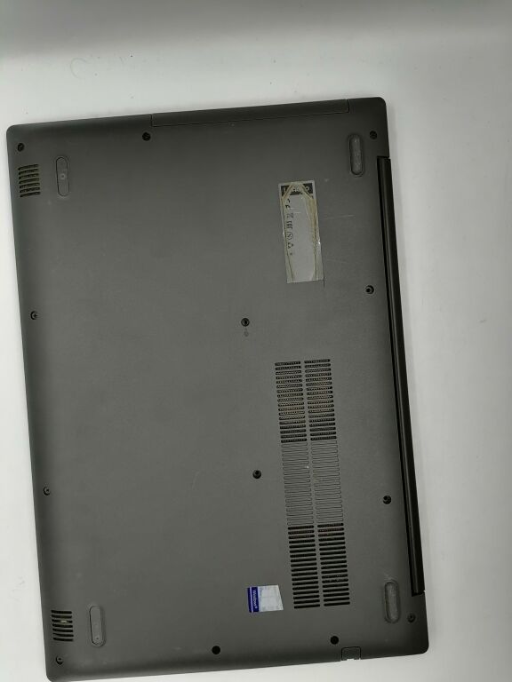 LAPTOP LENOVO IDEAPAD 330-15ARR. 512 SSD/8GB RAM