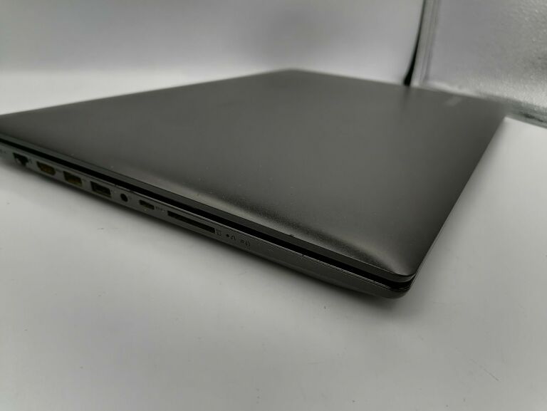 LAPTOP LENOVO IDEAPAD 330-15ARR. 512 SSD/8GB RAM